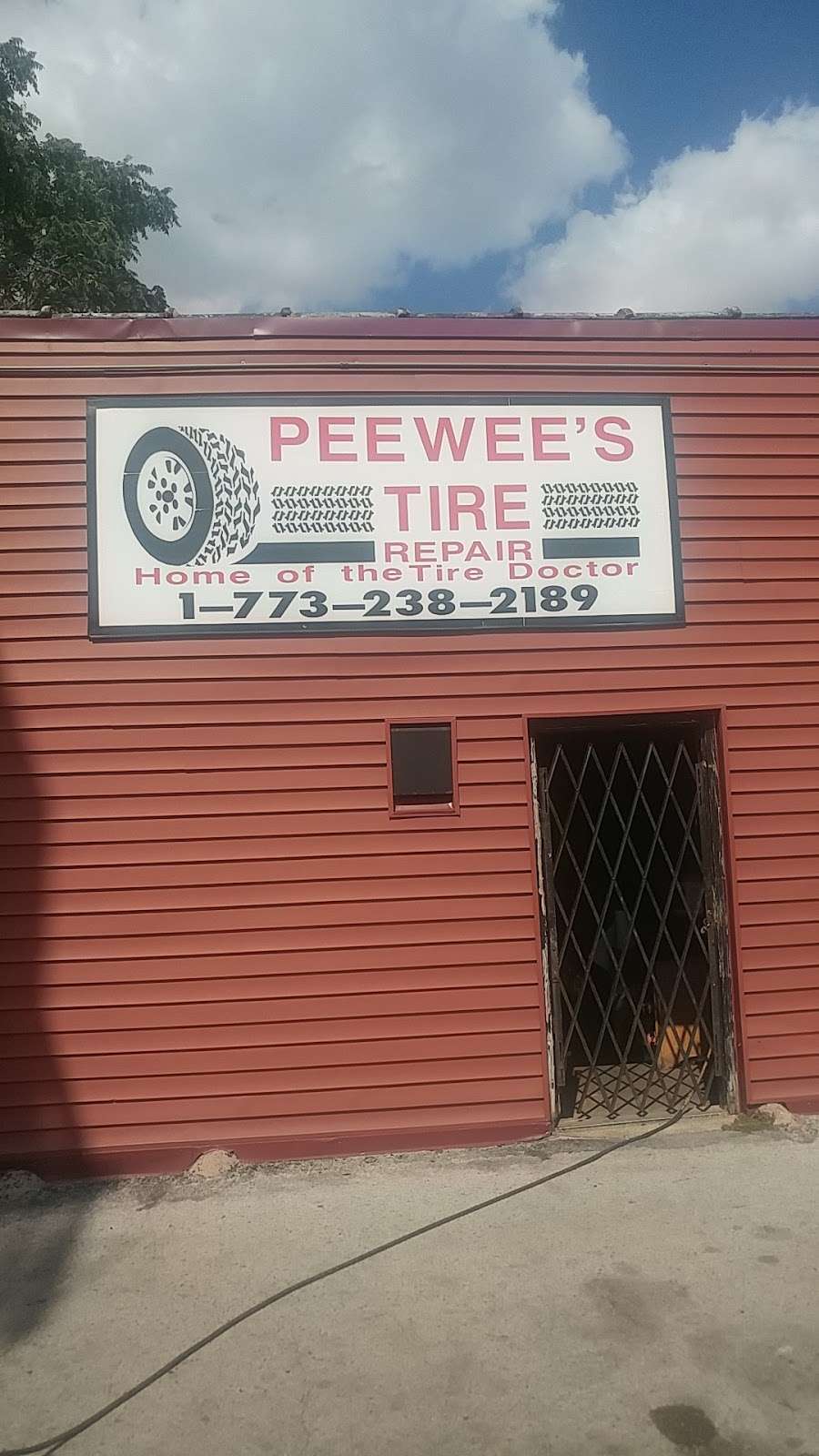 Pee Wees Tire Repair | 1448 W 115th St, Chicago, IL 60643, USA | Phone: (773) 238-2189