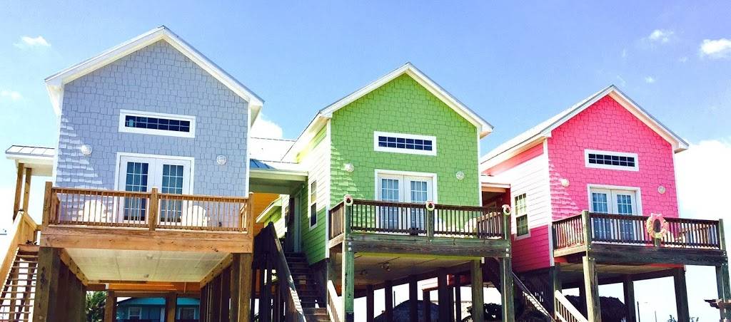 Cottages at the Beach at a Hotel Price(Not Condos) | 4205 Gulfbreeze Blvd, Corpus Christi, TX 78402, USA | Phone: (361) 834-1481