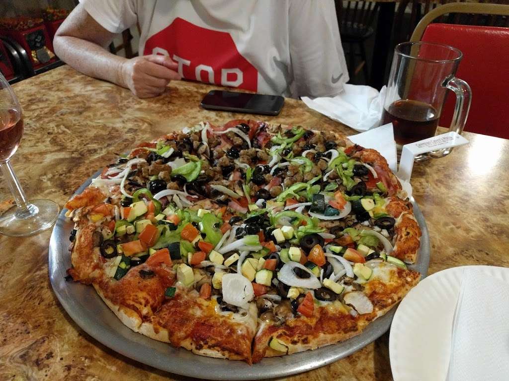 Caveman Caveys Pizza | 3620 Mt Pinos Way #107, Frazier Park, CA 93225, USA | Phone: (661) 245-1474