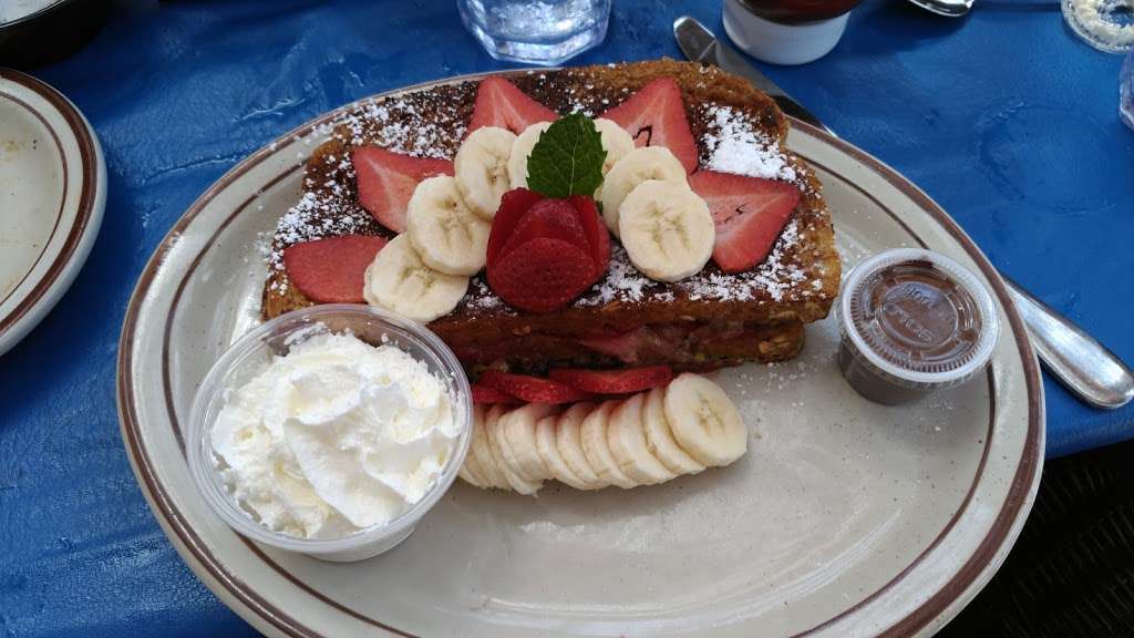 Dock Mikes Pancake House Inc | 110 North Broadway, Cape May, NJ 08204 | Phone: (609) 884-2855