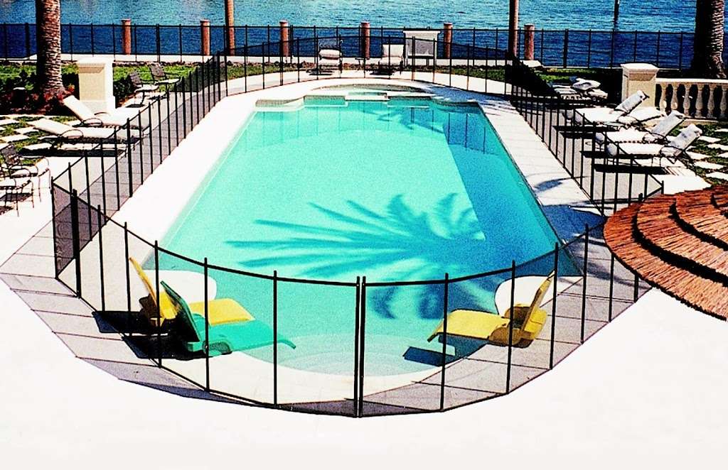 Pool Fence Of New York | 517 Florence Rd, Mineola, NY 11501, USA | Phone: (516) 797-0289