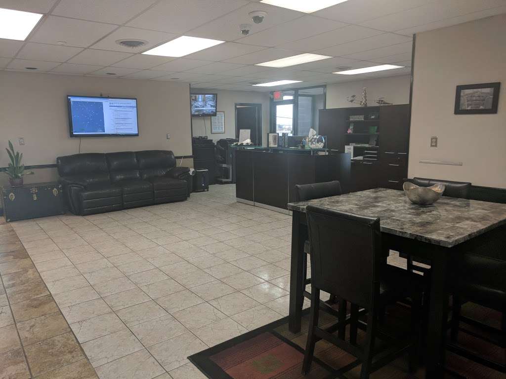 New Century Air Service in 2 Aero Plaza, New Century, KS 66031, USA