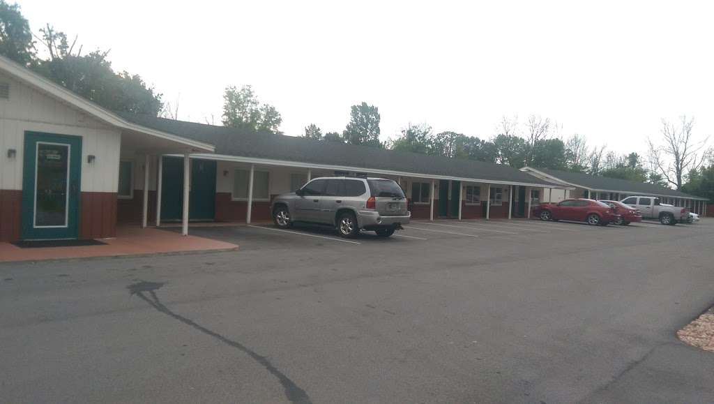Motel 6t7 | 11551 Pendleton Pike, Indianapolis, IN 46236, USA | Phone: (317) 823-4415