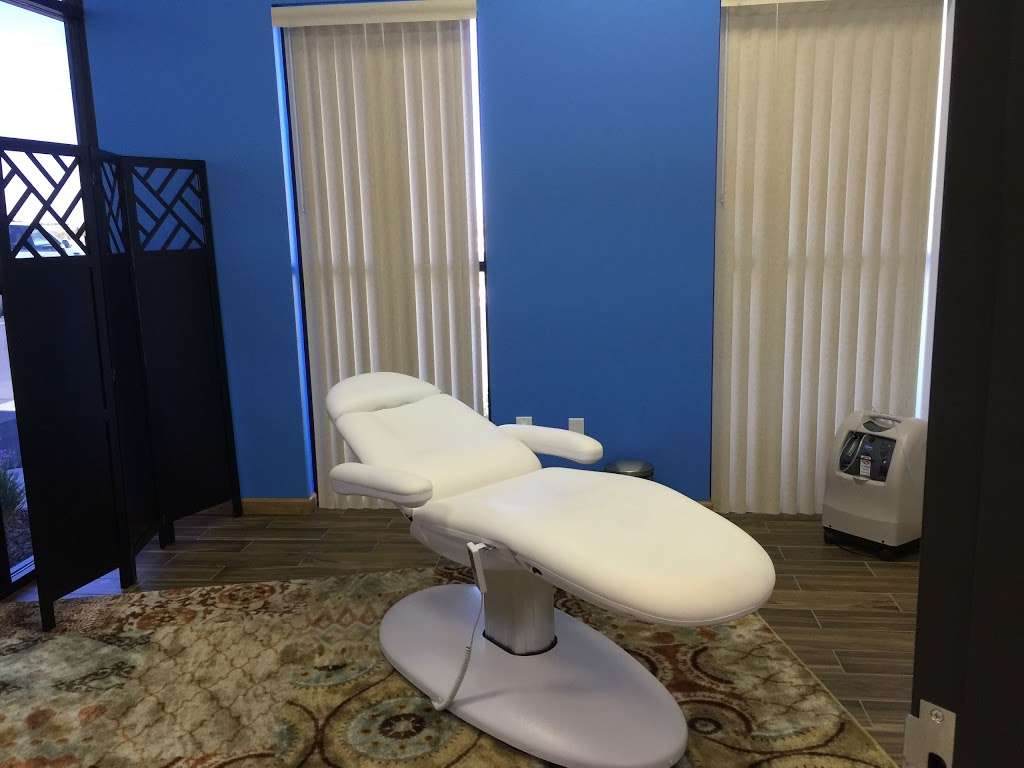 De Vries Cosmetic Centre | 3975 S Durango Dr #101, Las Vegas, NV 89147, USA | Phone: (702) 763-5539