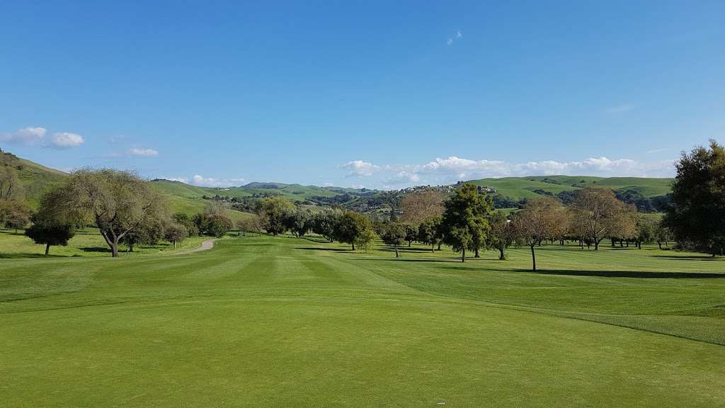 Spring Valley Golf Course | 3441 Calaveras Rd, Milpitas, CA 95035, USA | Phone: (408) 262-1722