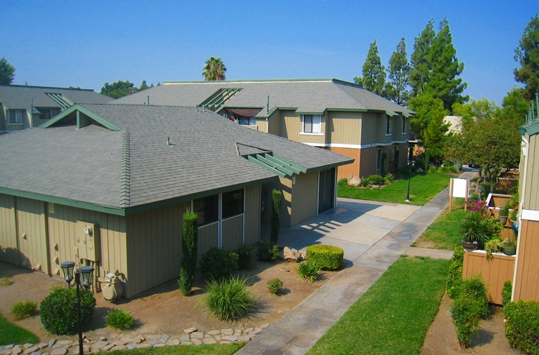 Pinewood Place Apartments | 5226 E Olive Ave, Fresno, CA 93727, USA | Phone: (559) 255-5226