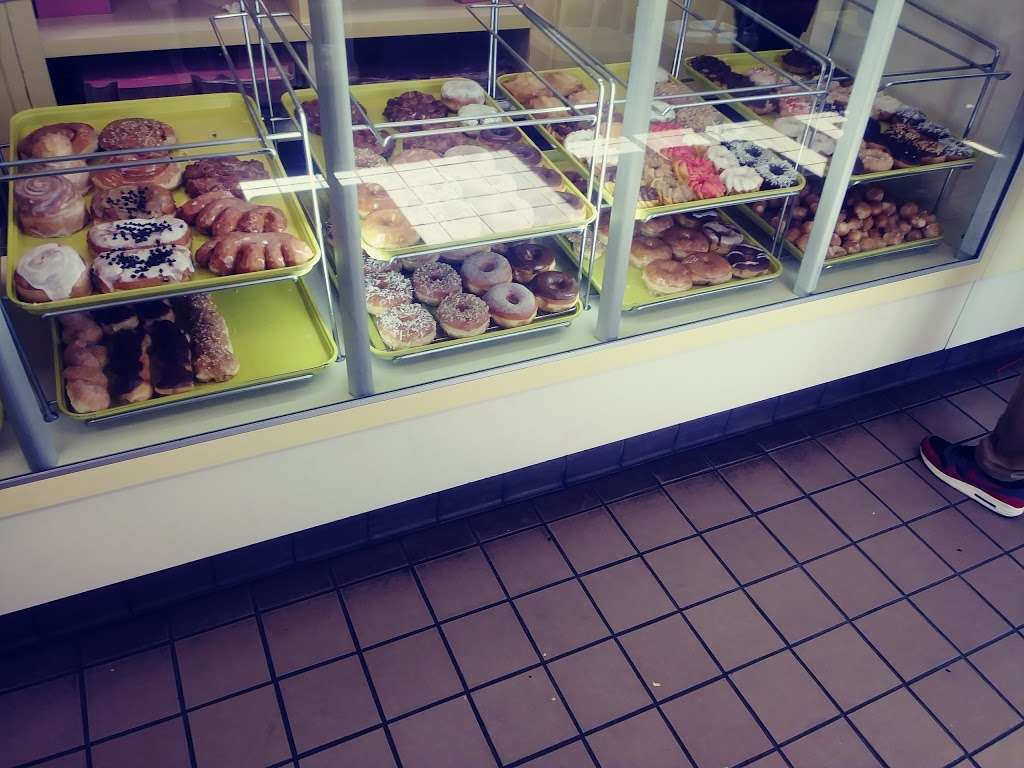 Spudnuts Donuts | 2311 E Ave S, Palmdale, CA 93550, USA | Phone: (661) 265-1888