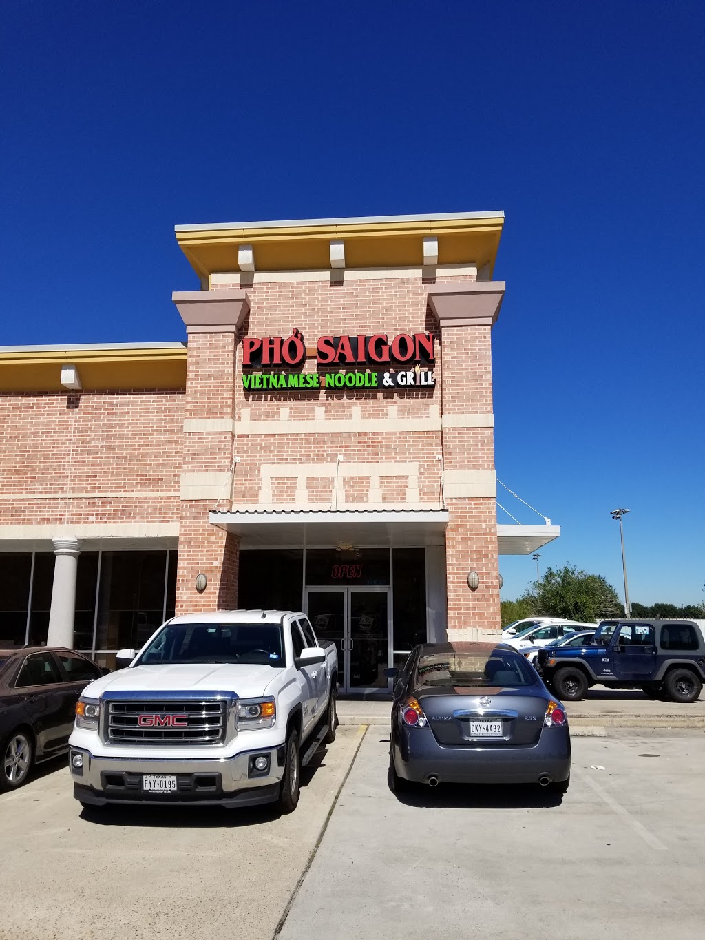 Pho Saigon Noodle House | 13610 W Airport Blvd Suite 100, Sugar Land, TX 77478, USA | Phone: (281) 277-6888