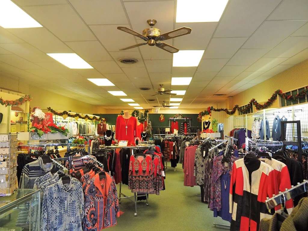 Coach Light | 545 Main St, Osawatomie, KS 66064, USA | Phone: (913) 755-2514