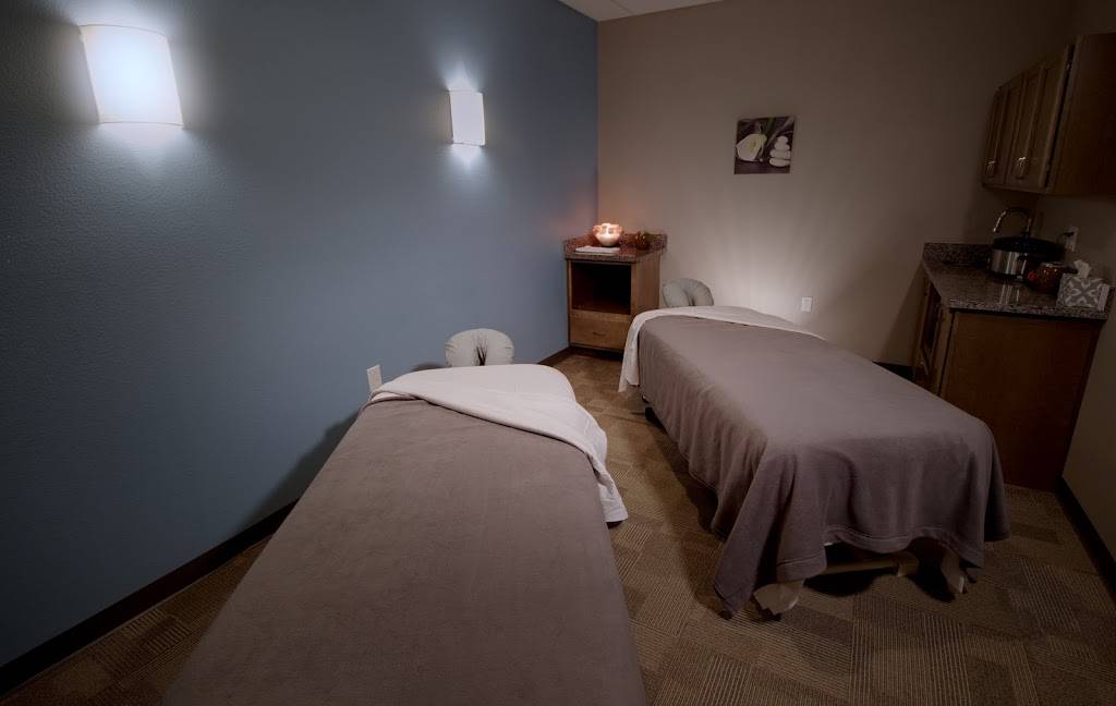 Hand and Stone Massage and Facial Spa Glendale, AZ - Phoenix | 3870 W Happy Valley Rd Suite 157, Glendale, AZ 85310, USA | Phone: (623) 200-5300