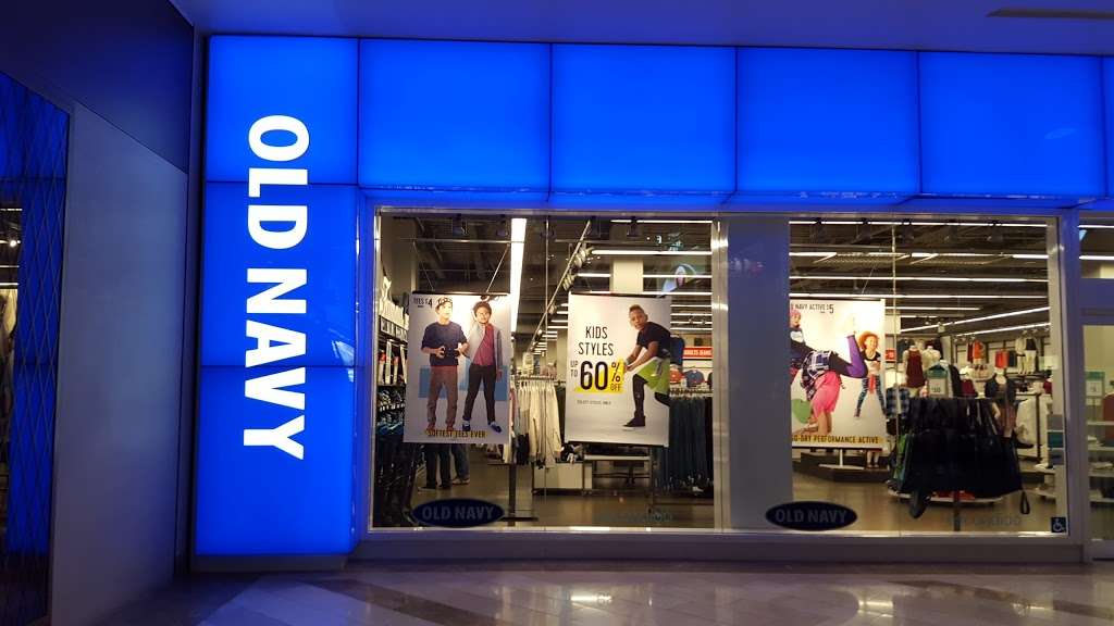 Old Navy | 230 E Via Rancho Pkwy SUITE 1000, Escondido, CA 92025, USA | Phone: (760) 871-0131