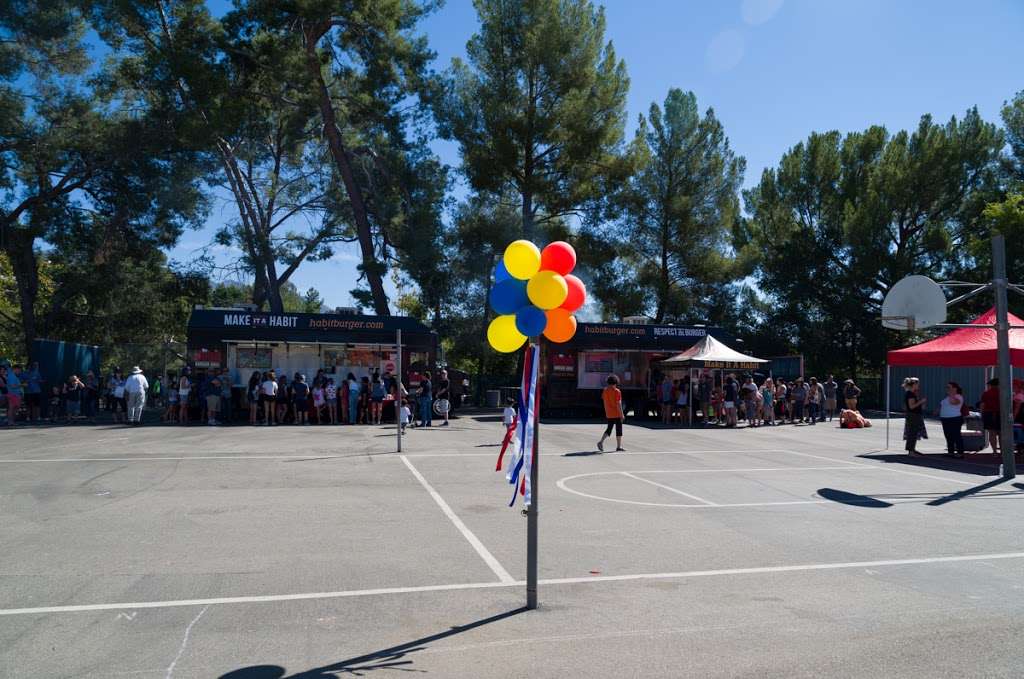 Paradise Canyon Elementary School | 471 Knight Way, La Cañada Flintridge, CA 91011 | Phone: (818) 952-8340