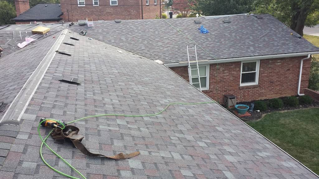 David Fox Roofer | 1110 E 10th St, Jeffersonville, IN 47130, USA | Phone: (502) 827-9078