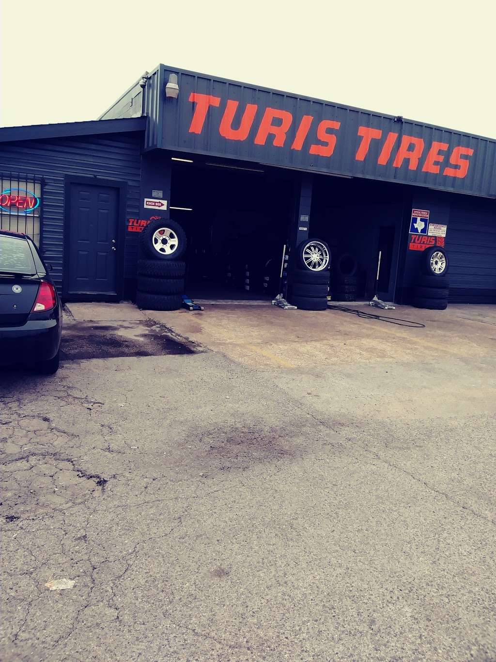 Turis Tires | 2101 Pasadena Blvd #130, Pasadena, TX 77502 | Phone: (281) 865-9835