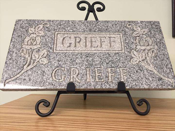 Grieffs Precious Monuments & Laser Etching | 100 N Franklin St, Dwight, IL 60420, USA | Phone: (815) 584-1146