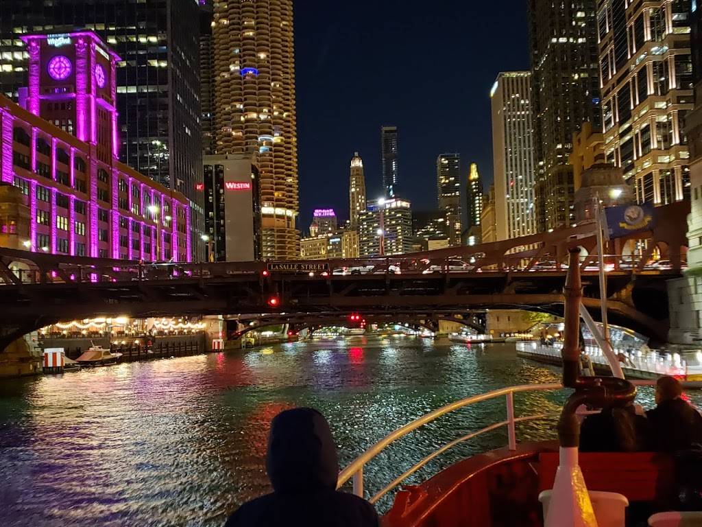 Chicago Fireboat Tours | 111 N Lake Shore Dr, Chicago, IL 60601 | Phone: (312) 919-3367