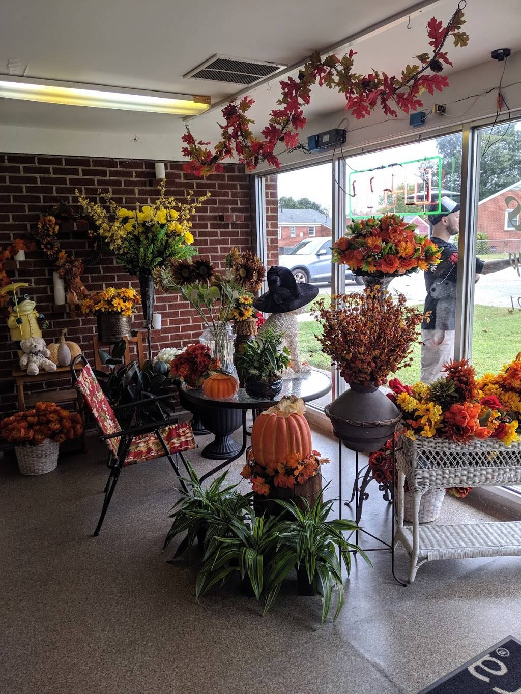 Berts Flower Shop | 1253 Old Buckroe Rd, Hampton, VA 23663, USA | Phone: (757) 723-0721