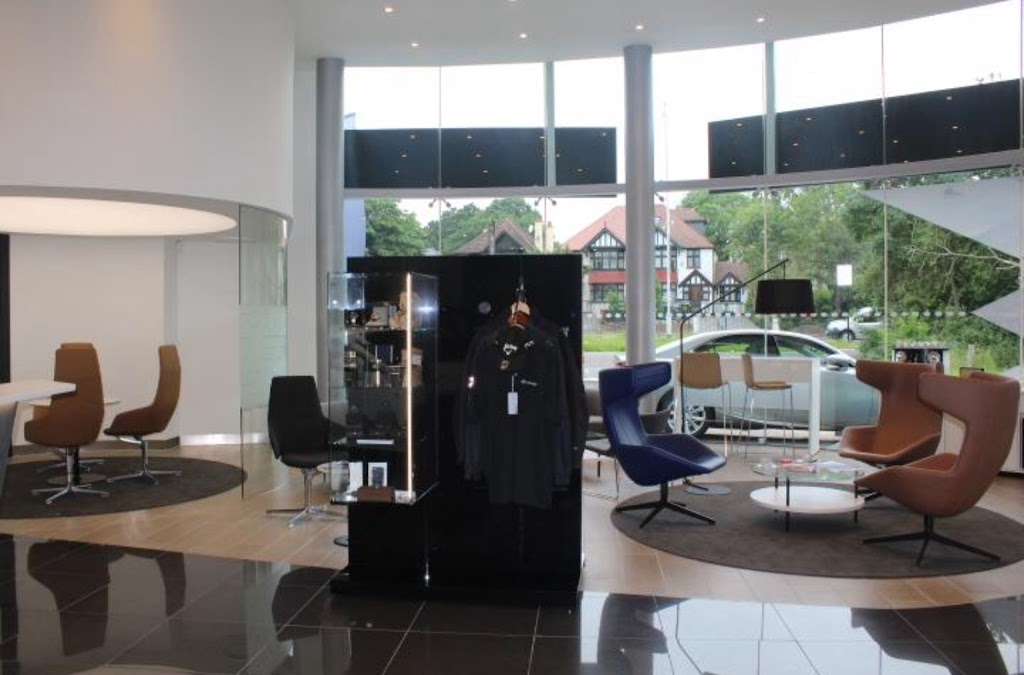 Lexus Woodford | 536-564 High Rd, Woodford, Woodford Green IG8 0PR, UK | Phone: 020 3733 8161