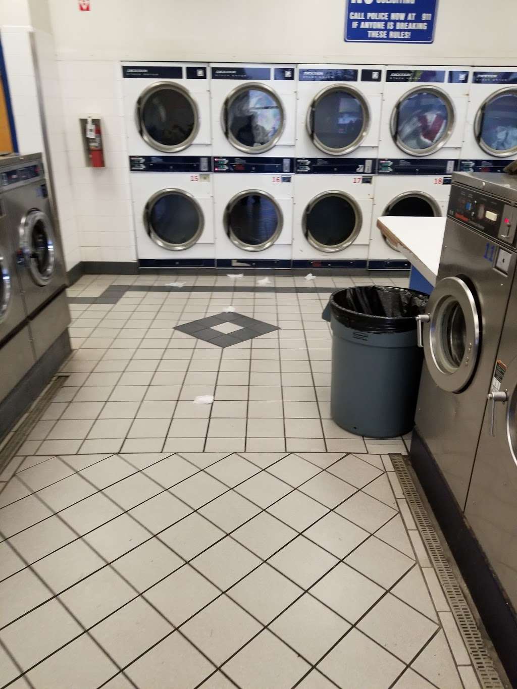 American Family Coin Laundry | 3333 Freedom Dr, Charlotte, NC 28208, USA | Phone: (704) 529-1333