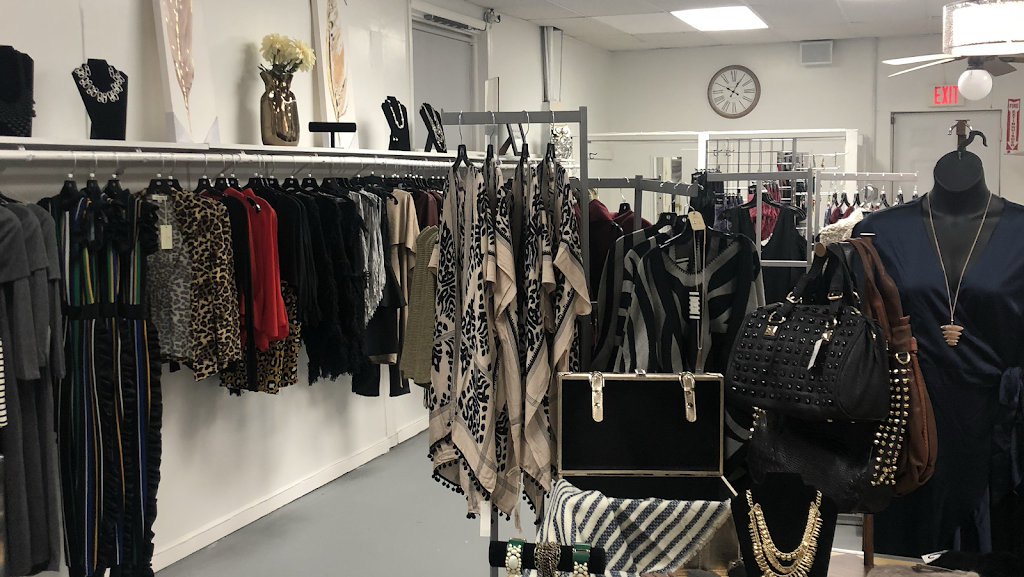 A Classy Closet Boutique | 119 N Main St, Lowell, NC 28098, USA | Phone: (980) 309-4833