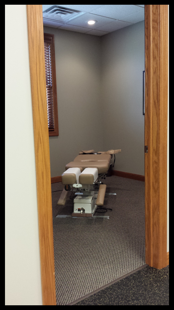 Sterchi Chiropractic | 54 W Countryside Pkwy D, Yorkville, IL 60560, USA | Phone: (630) 553-8393