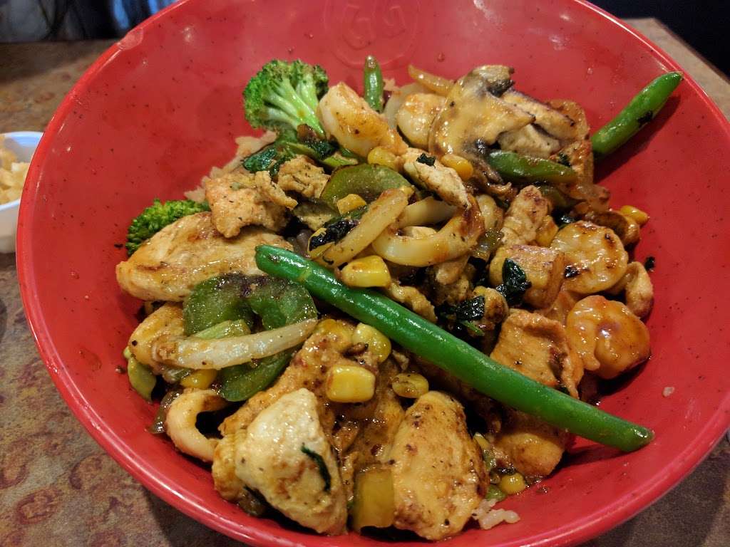 Genghis Grill | 11324 N Community House Rd #10, Charlotte, NC 28277, USA | Phone: (980) 236-1427