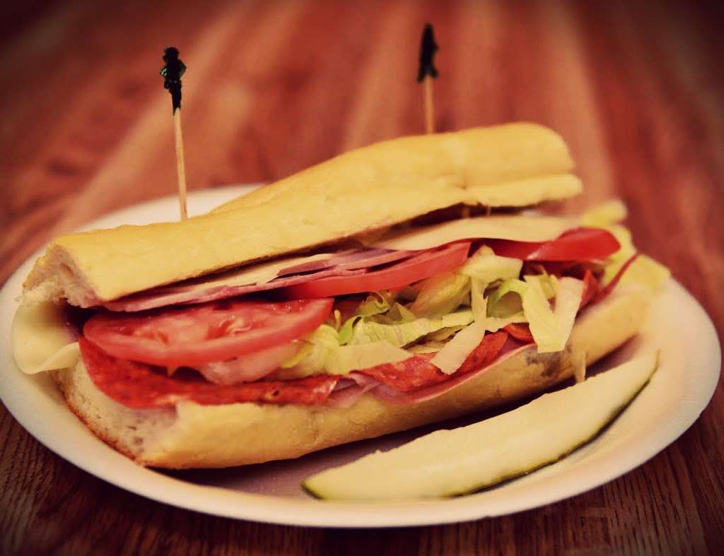 Mom and Dads Deli | 6345 S Central Ave, Chicago, IL 60638 | Phone: (773) 767-3354