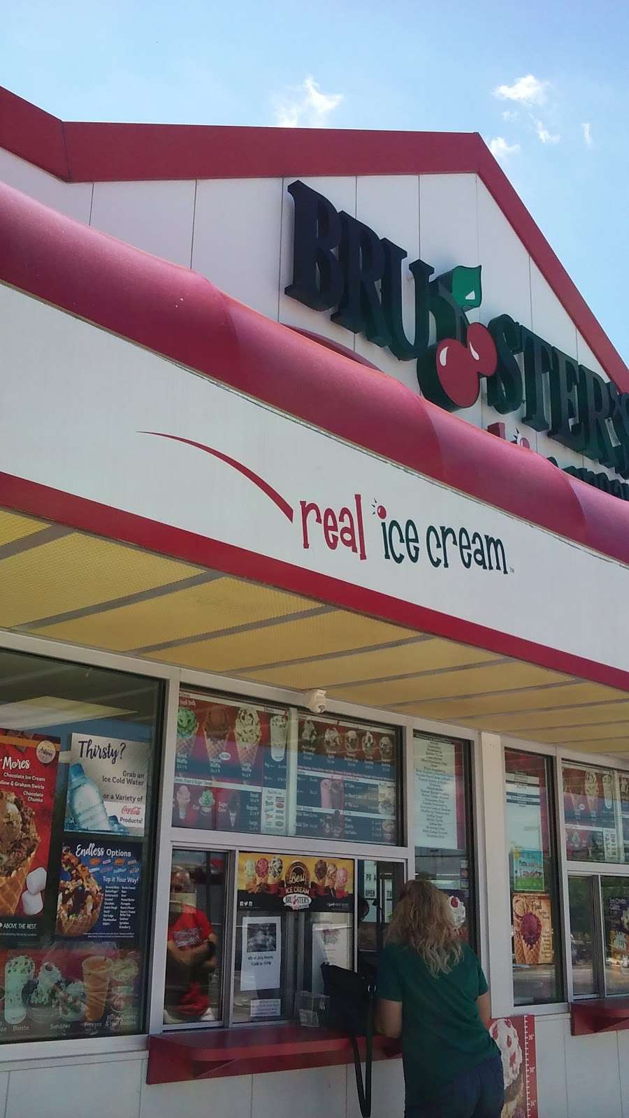 Brusters Real Ice Cream | 1035 George St, Hanover, PA 17331 | Phone: (717) 646-9333