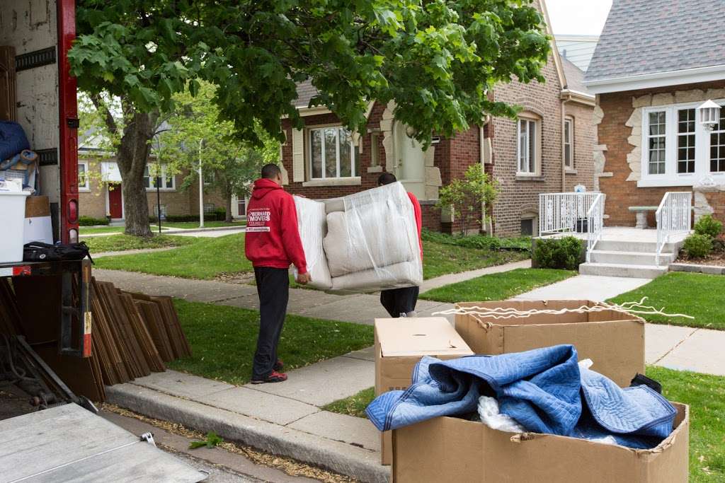 Bernard Movers | 5749 W Belmont Ave, Chicago, IL 60634 | Phone: (773) 883-0780