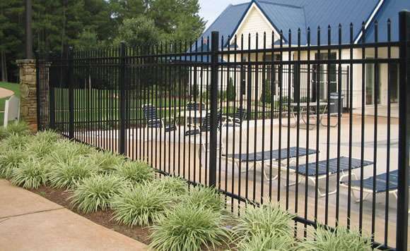 Fence Boss LLC | 3700 W 700 N #1, Columbus, IN 47201, USA | Phone: (812) 343-6712