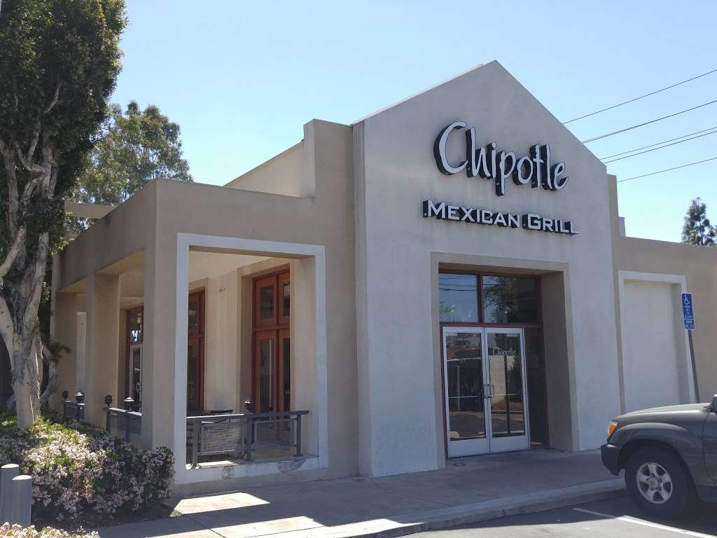Chipotle Mexican Grill | 22379 El Toro Rd, Lake Forest, CA 92630, USA | Phone: (949) 830-9091