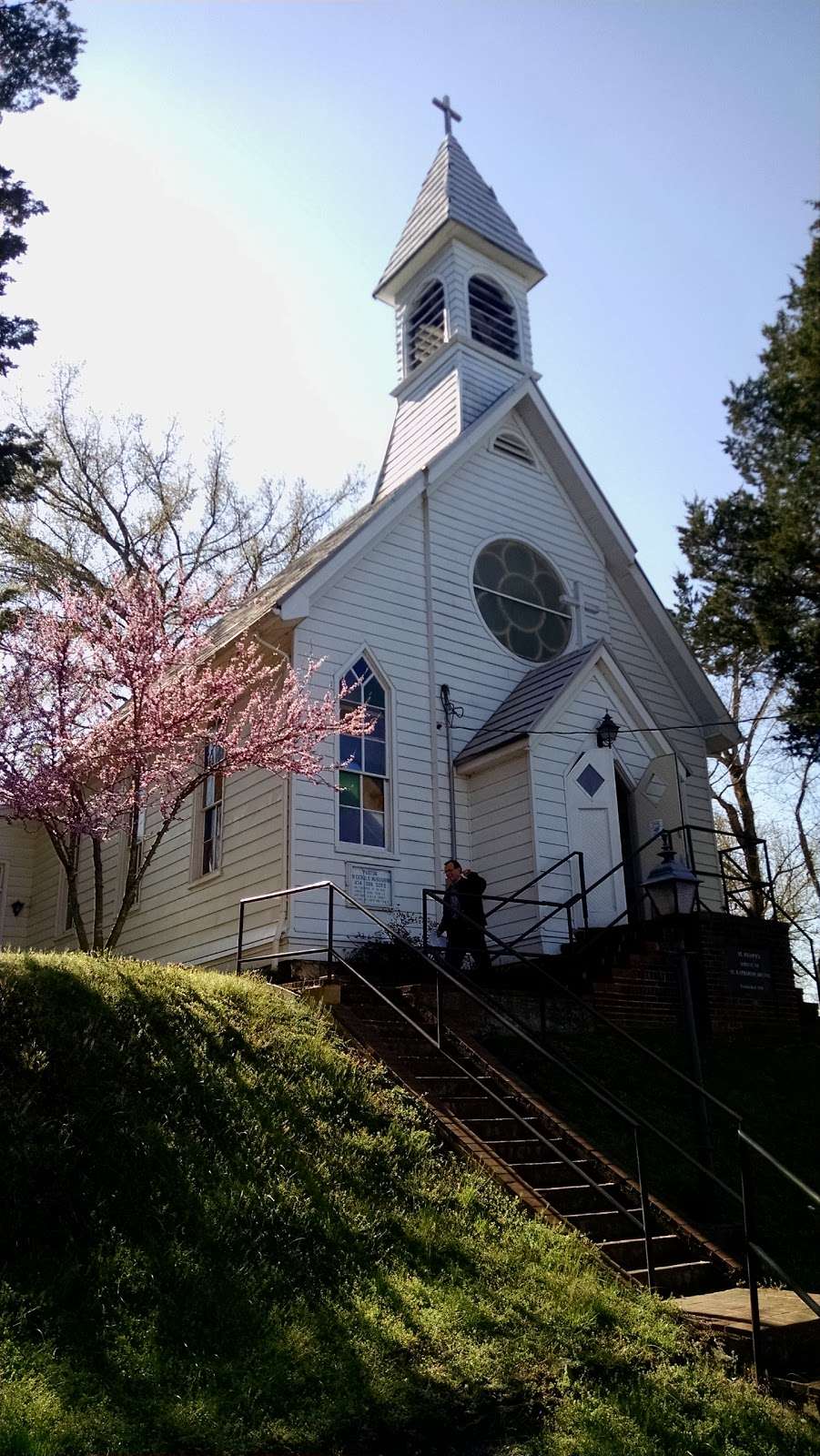 St Joseph Roman Catholic Church | 28 Cameron St, Columbia, VA 23038, USA | Phone: (434) 842-3970