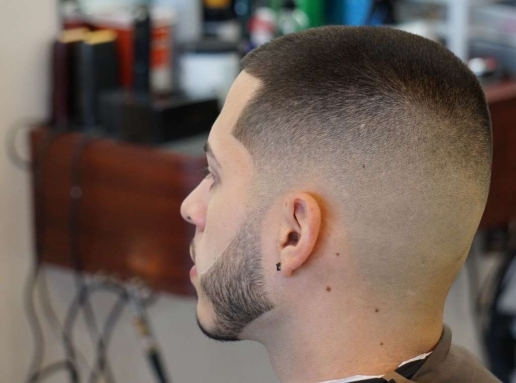 Latch Life Cuts & Styles | 7750 Okeechobee Blvd #13, West Palm Beach, FL 33411, USA | Phone: (561) 629-7154