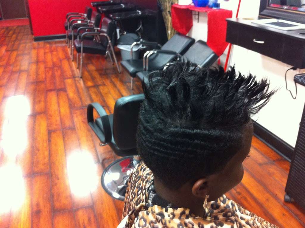 HAIR IS OUR PASSION | 4390 Summit Bridge Rd, Middletown, DE 19709, USA | Phone: (302) 464-1114