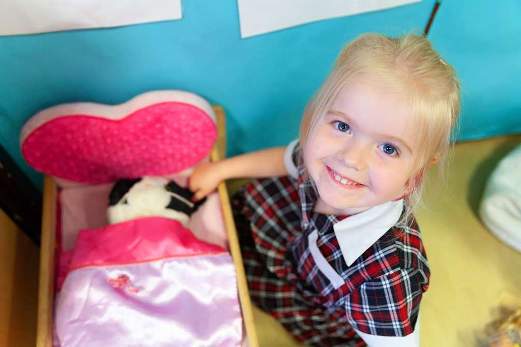 Downsend Pre-Prep School, Leatherhead | 13 Epsom Rd, Leatherhead KT22 8ST, UK | Phone: 01372 385437