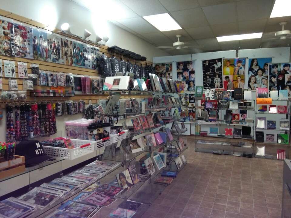 Dream Kpop II -Kpop, Stationery, Gift & 택배 | 1835 N Mason Rd, Katy, TX 77449 | Phone: (832) 437-9326