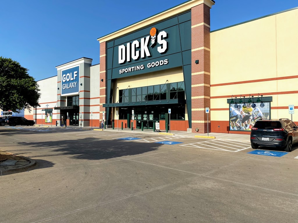 DICKS Sporting Goods | 9358 N Central Expy, Dallas, TX 75231, USA | Phone: (214) 377-2338