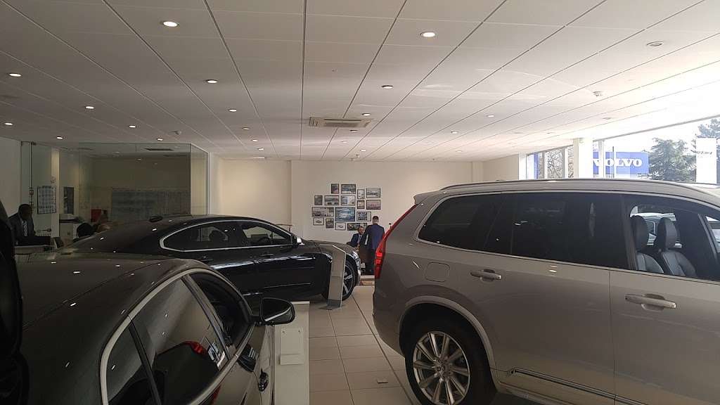 Volvo Cars East London | 177 High Rd, Chigwell IG7 6NX, UK | Phone: 020 8500 4144