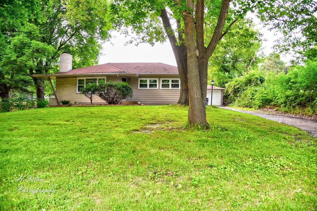 Algonquin Realtors Jim & Hannah Silva - 5 Star Realty | 1329 S Main St, Algonquin, IL 60102, USA | Phone: (847) 262-3680