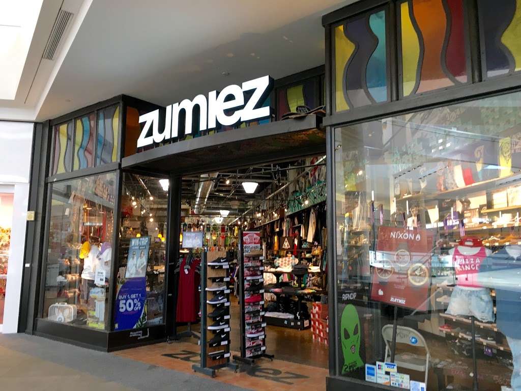 Zumiez | 2200 Eastridge Mall #245, San Jose, CA 95122, USA | Phone: (408) 238-8571