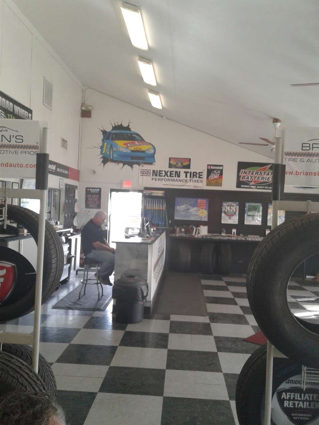 Brian’s Tire and Automotive Pros | 220 E Baseline Rd, Mesa, AZ 85210, USA | Phone: (480) 539-5550