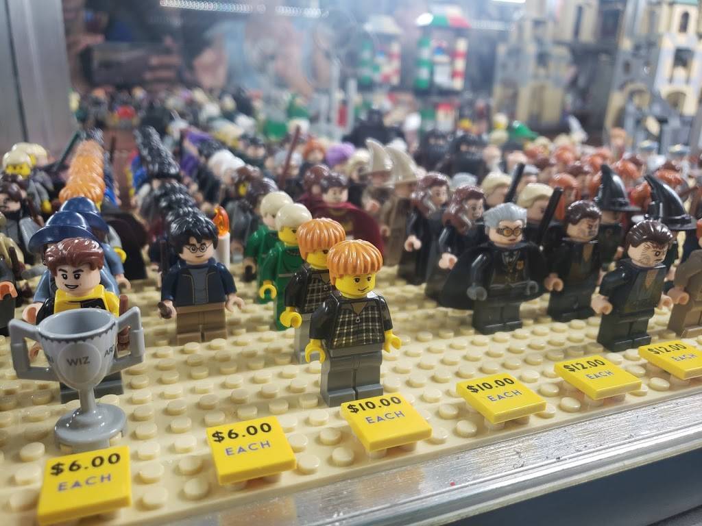 Bricks & Minifigs | 2030 Glade Rd Suite 220, Grapevine, TX 76051, USA | Phone: (817) 952-7002