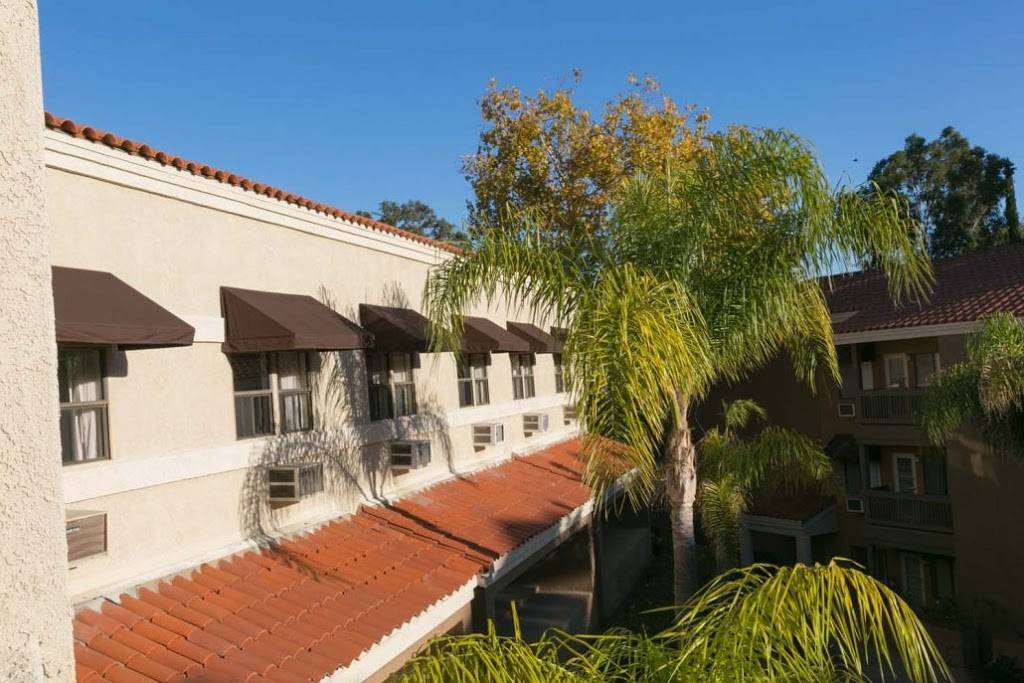 Palm Terrace Healthcare & Rehab Center | 24962 Calle Aragon, Laguna Hills, CA 92637, USA | Phone: (949) 587-9000