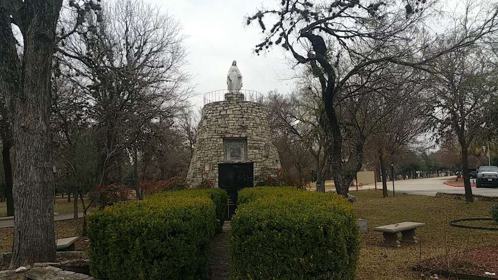 St George Maronite Catholic Church | 6070 Babcock Rd, San Antonio, TX 78240, USA | Phone: (210) 690-9569