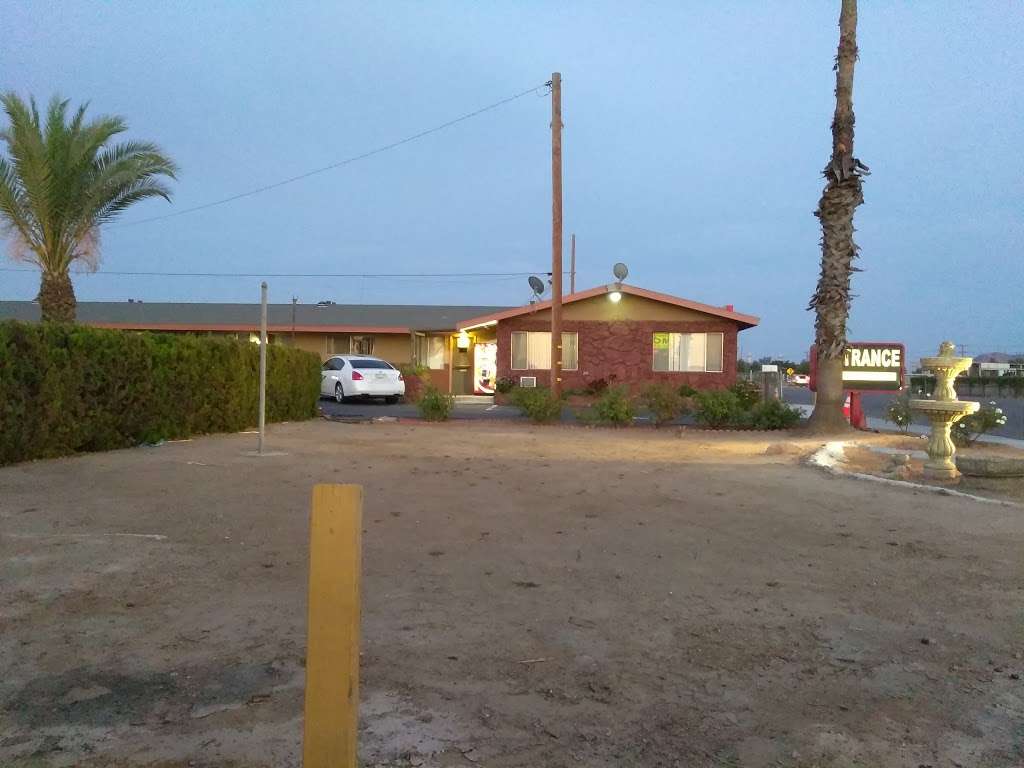 Sun Leisure Motel | 27350 CA-74, Sun City, CA 92585, USA | Phone: (951) 928-3717