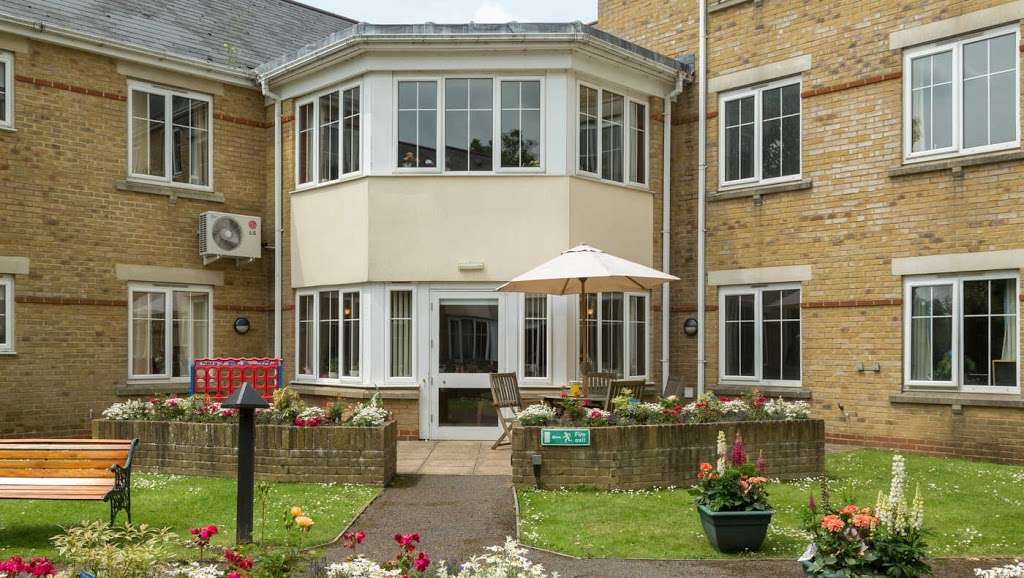 Anchor - Elizabeth Court care home | Grenadier Pl, Caterham CR3 5YJ, UK | Phone: 01883 331590