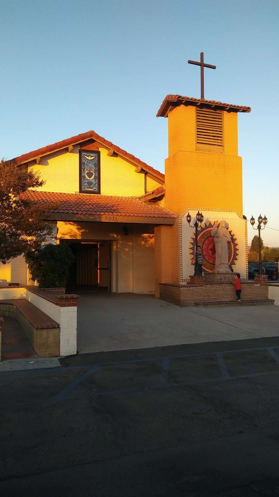 Sacred Heart Church | 9935 Mission Boulevard, Riverside, CA 92509, USA | Phone: (951) 685-5058
