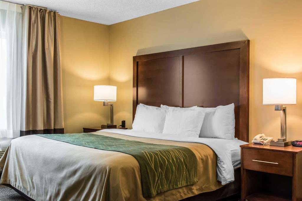 Comfort Inn Lancaster County | 3903 Abel Dr, Columbia, PA 17512 | Phone: (717) 285-9100