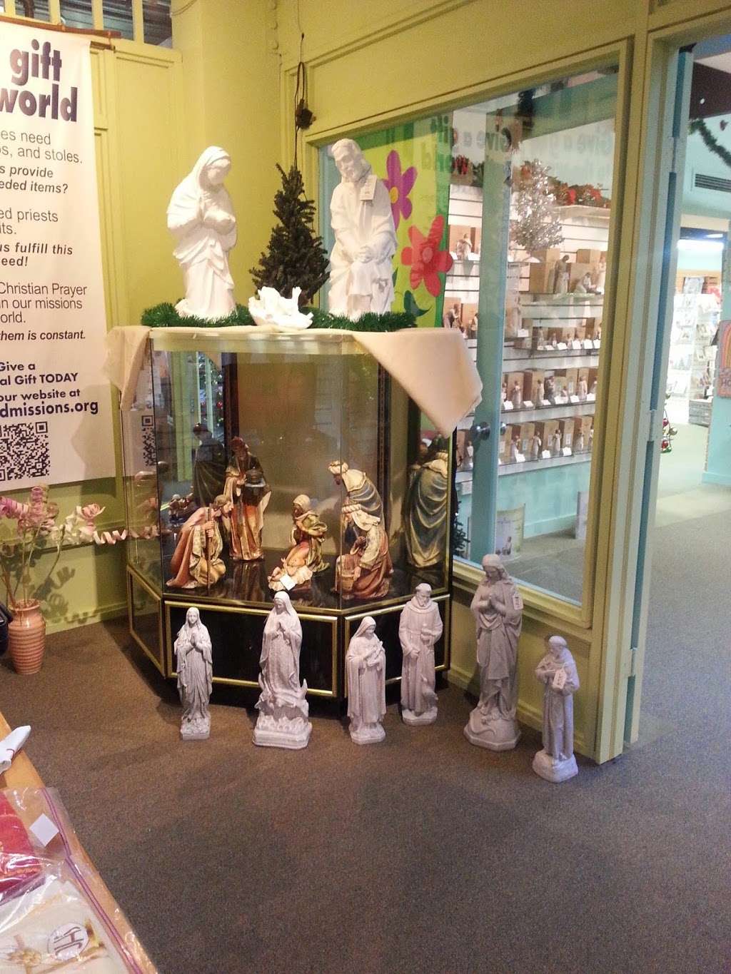 Divine Word Missionaries Religious Gift Shop | 1835 Waukegan Rd, Northbrook, IL 60062 | Phone: (847) 272-7605