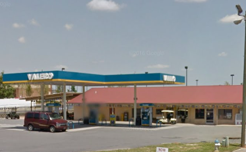 Valero Gas Station/KOA Check-In | 940 Gold Hill Rd, Fort Mill, SC 29715, USA | Phone: (803) 548-1148